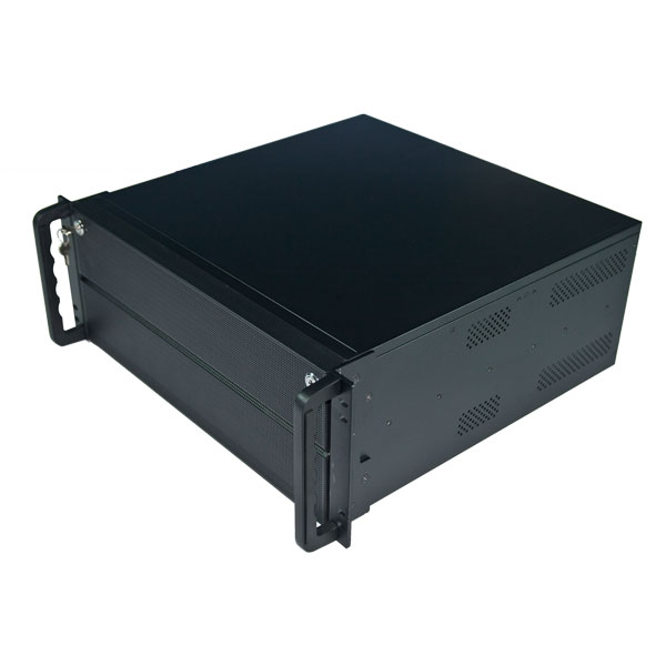 4U rackmount IPC chassis with effective ventilation function